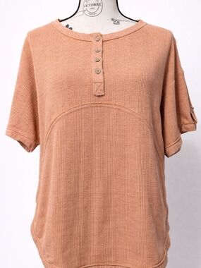 Everyday Waffle Henley Tee in Dusty Peach